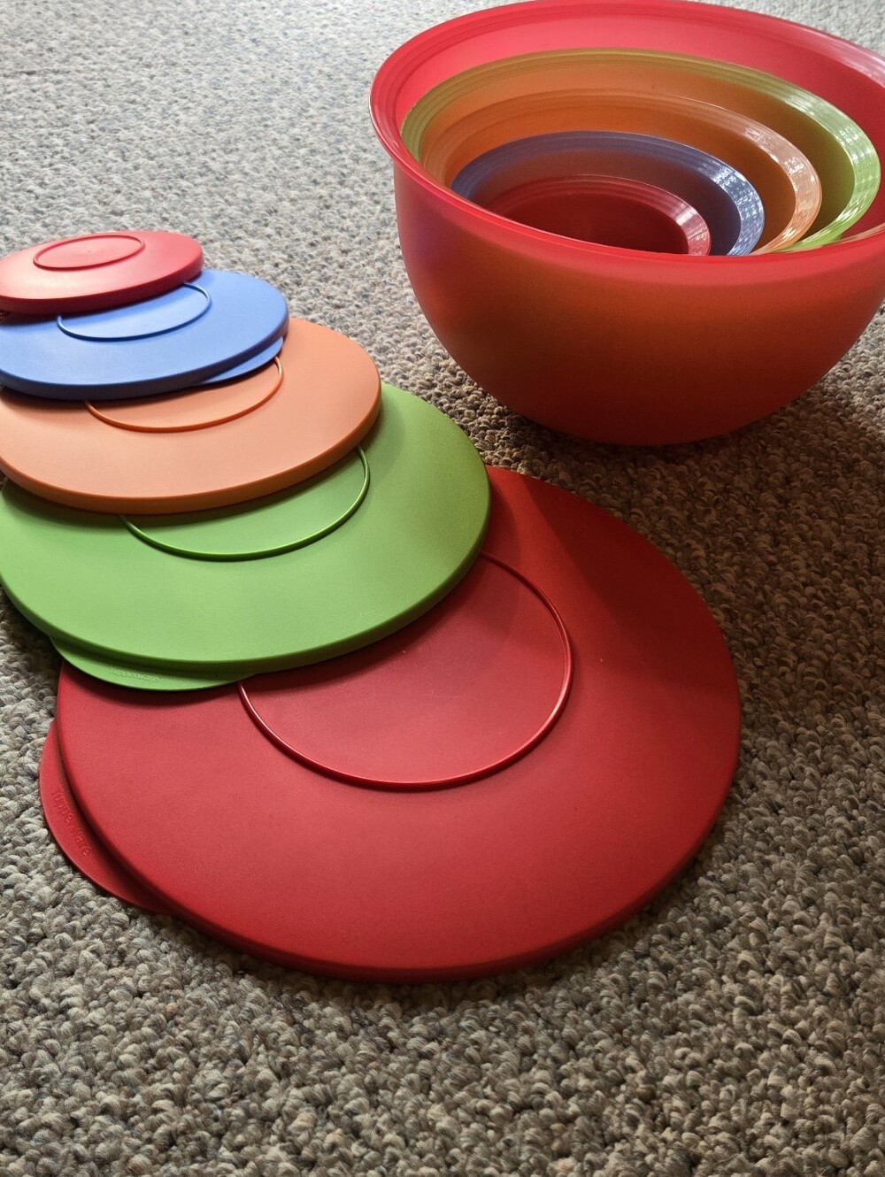 Tupperware, Colorful Nesting Mixing Bowls and Lids Set - Multicolor